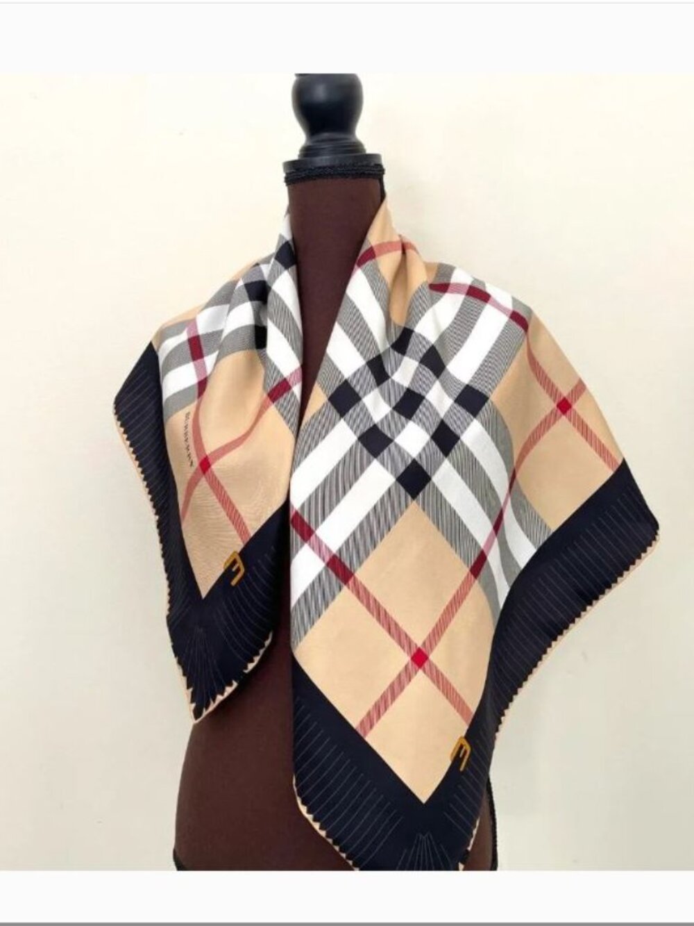 NWT Burberry Scarf Iconic Beige Check Black Border Logo Silk Wrap - Picture 4 of 10